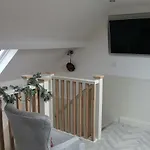 Granny's Attic At Cliff House Farm Cottages, *