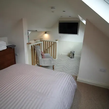 Granny's Attic At Cliff House Farm Cottages, * Whitby