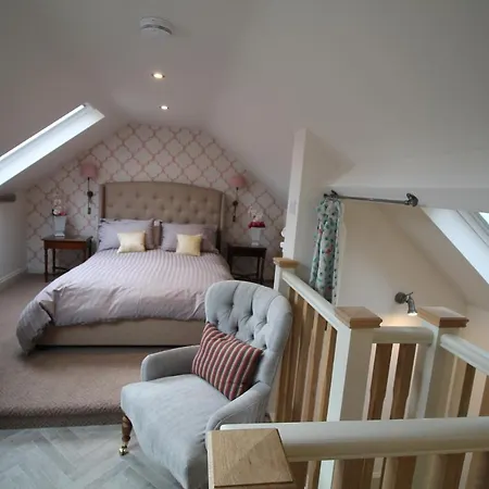 Granny's Attic At Cliff House Farm Cottages, Apartament Whitby