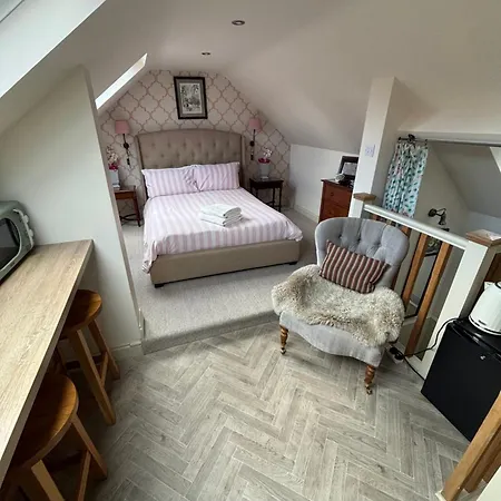 Granny's Attic At Cliff House Farm Cottages, Whitby